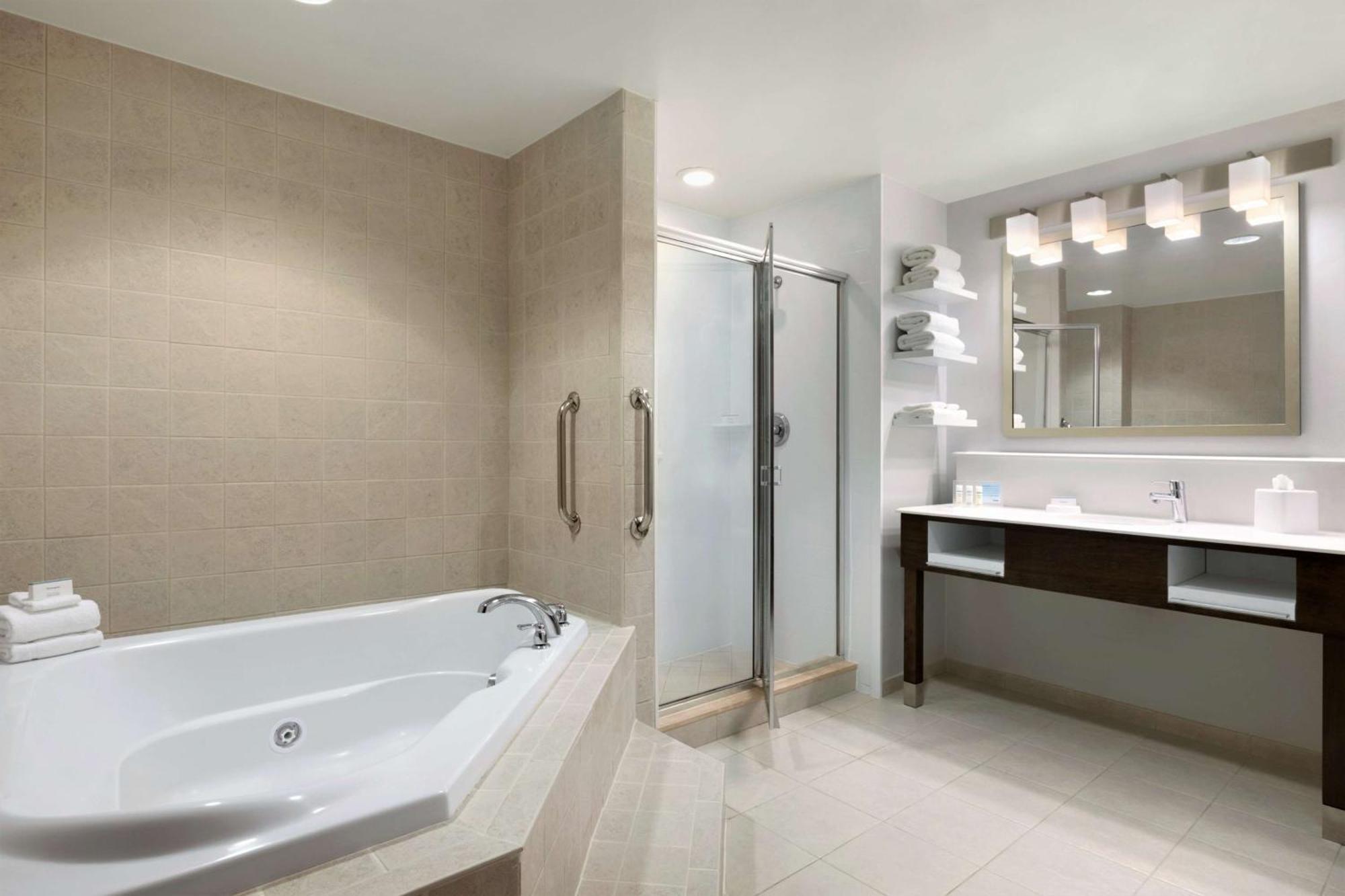 Hampton Inn Long Island-Brookhaven Farmingville Kültér fotó